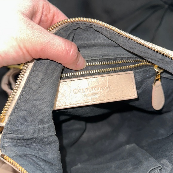 Baby pink Balenciaga purse - Picture 7 of 17